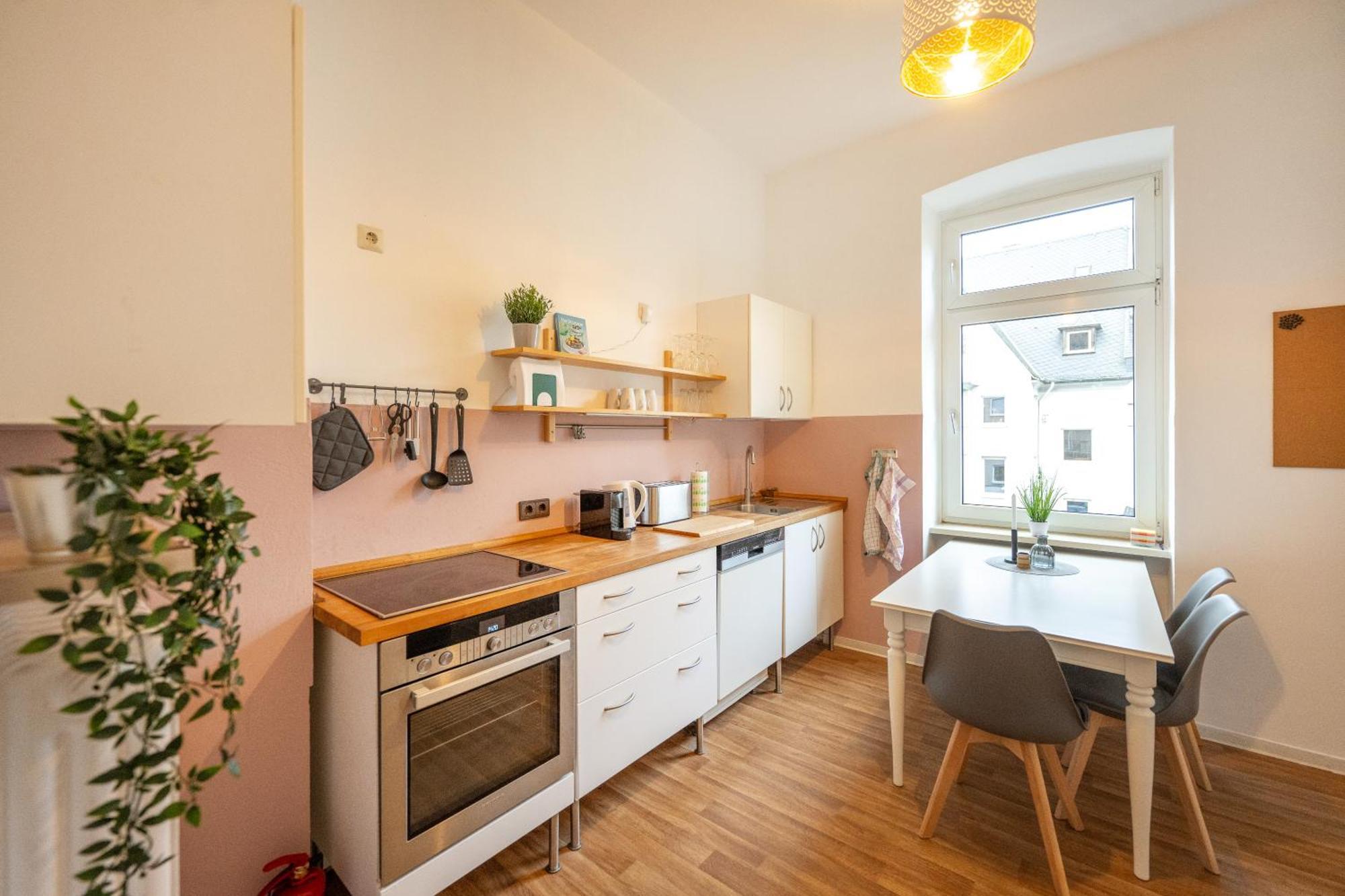 Suedstadt-Oase 1 Komfort Mit 2 Sz Und Balkon Koblenz  Exterior photo